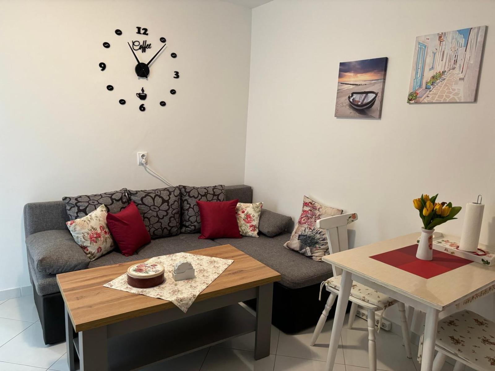 Appartement Rolex -near The Port